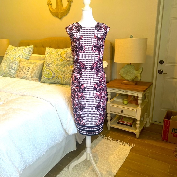 Vince Camuto dress. Size 4 - Picture 2 of 4
